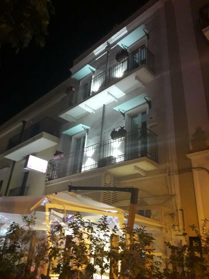 Dimora Elizabeth Hotel Modugno Bagian luar foto